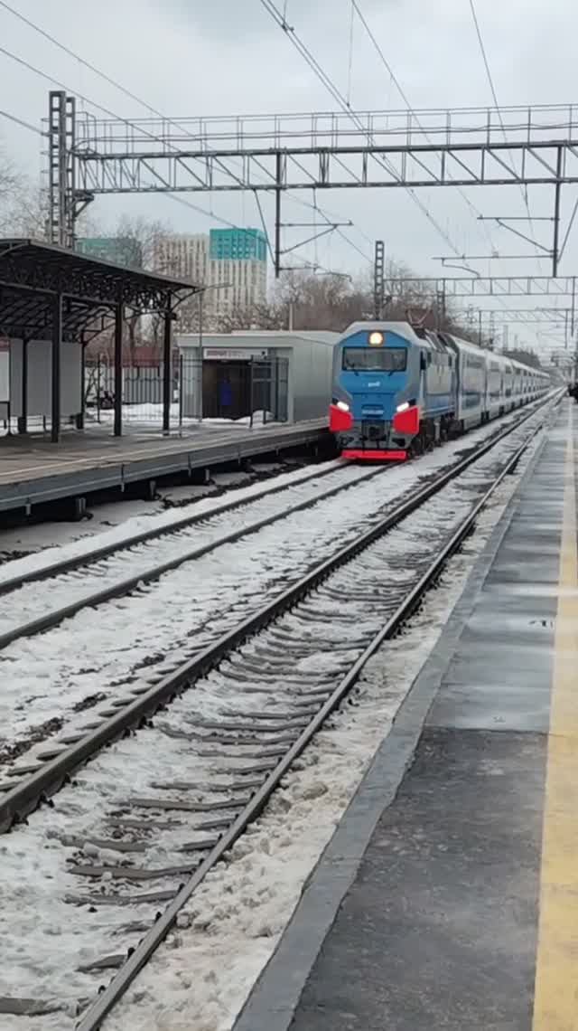 Электровоз ЭП2К-501 (ТЧЭ-8) со скоростным фирменным поездом "Аврора" №741У Санкт-Петербург - Москва.