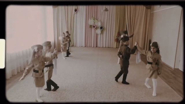 Танец старших дошкольников Тучи в голубом