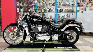 Kawasaki Vulkan VN900 Custom