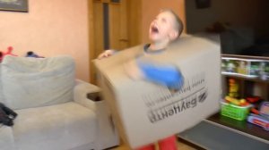 Строим домик и играем в машинки - для детей