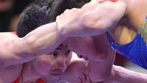 Россияне Монгуш и Ибрагимов выиграли золото на чемпионате Европы по борьбе