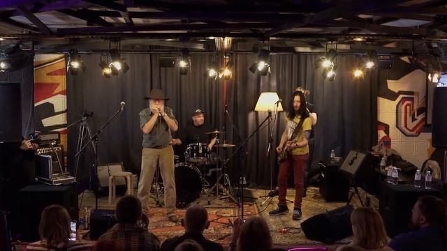 Петрович & THE HOT ROD BAND — Boom Boom смотреть онлайн