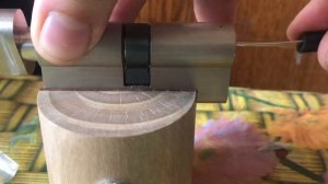 Вскрытие замка скороходом