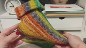 Носки на вязальной машине Нева 5 поперечным вязанием. Пряжа Форза, краткое описание и схема