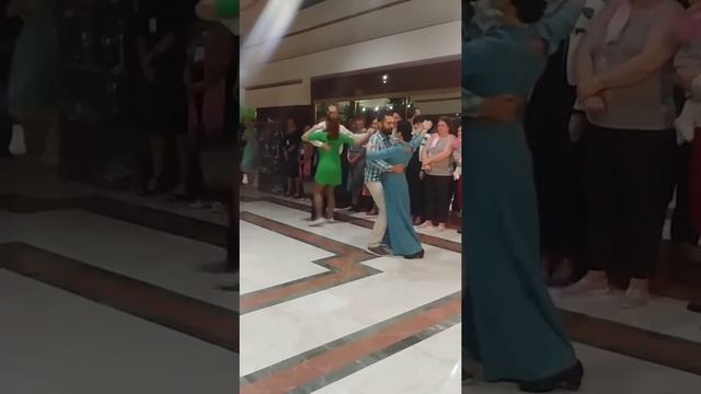 Вальс Лейла и Виталий смотреть онлайн