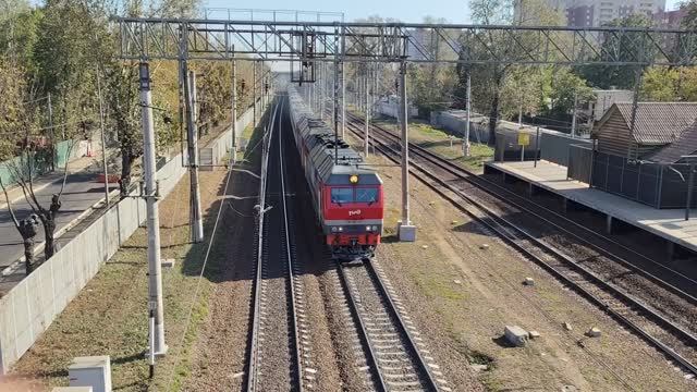 Тепловозы ТЭП70БС-332 (ТЧЭ-14)/ТЭП70БС-??? с пассажирскими вагонами.