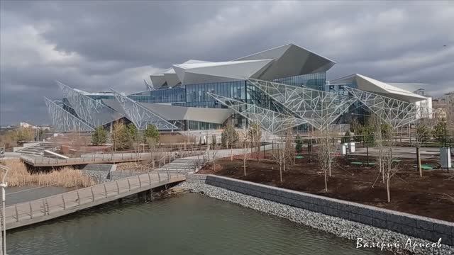 г.Казань . Новый театр им. Камала