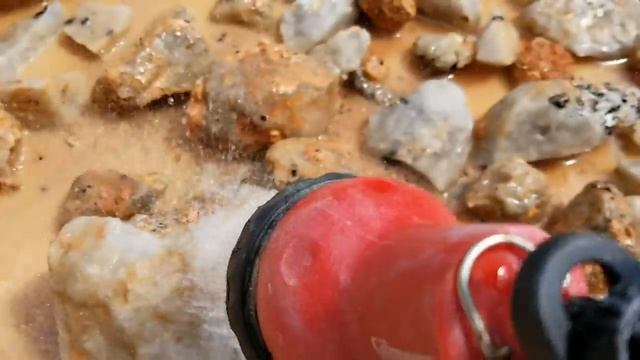 Mining Tourmaline Crystals at Hogg Mine, Georgia Part2 The Cleanup смотреть онлайн