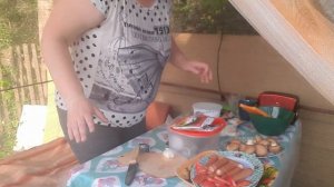 Готовим закуски на даче.