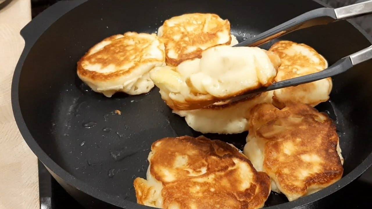 Как приготовить Пышные Оладьи с яблоками из дрожжевого теста. Оладьи Не садятся даже после остывания