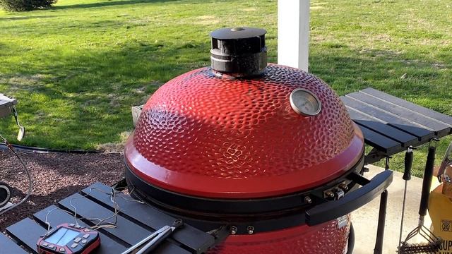 Pork Shoulder on the Kamado Joe Big Joe смотреть онлайн