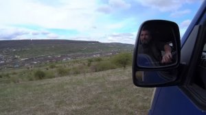 Кия Бонго 3 и холмик.