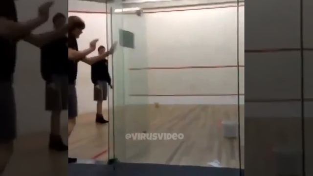 Открыл дверь смотреть онлайн