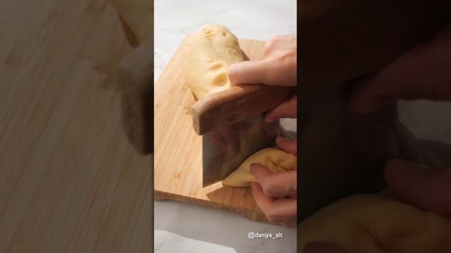 Булочки с яблоками 🍏🥐