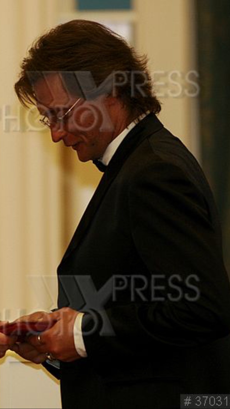 «….Я очень люблю театр! Я безумно люблю театр!….». Александр Домогаров.  9 апреля 2007 год.