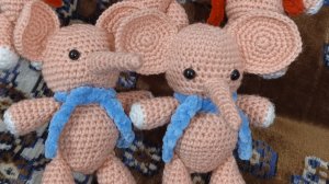 Игрушка слоник крючком ч.3 сборка.