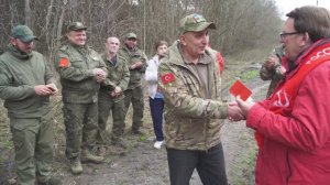 В боевых условиях получили партийные билеты