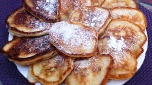 Яблочные оладби