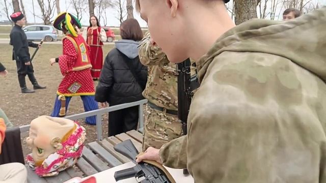 Ребятишки оружие. Звук.