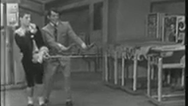 Martin & Lewis The penny arcade part 2 - The Colgate Comedy Hour смотреть онлайн