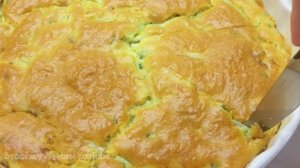 Пирог из молодой капусты. Очень вкусный закусочный пирог.