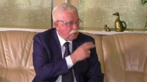 Александр Руцкой про модные темы, Пескова и пчёл. 3 из 4 частей интервью А.Бобылёву