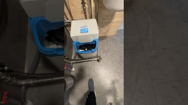 Установка кабинета от Аквафор waterboss