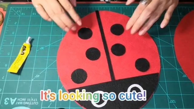 CUTE FELT CRAFTS | FELT POUCH TUTORIAL | LADYBUG POUCH | DIY | HAND SEW смотреть онлайн