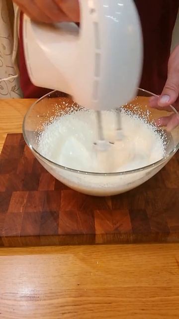 Смешал лимон и сгущеное молоко, вот что получилось. смотреть онлайн