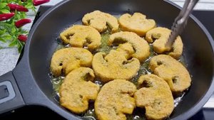 Жареные шампиньоны - хрустящие снаружи и сочные внутри_ простые идеи для завтрака или ужина.