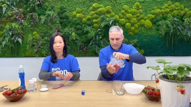 Happy National DNA Day—let's extract strawberry DNA! смотреть онлайн