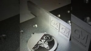 Воронение (чернение) нержавеющей стали лазером - без глубины. Гроссмарк