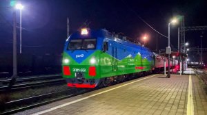 ЭП1М-651 с туристическим поездом «Жемчужина Кавказа» в Минеральных Водах. Прибытие и отправление