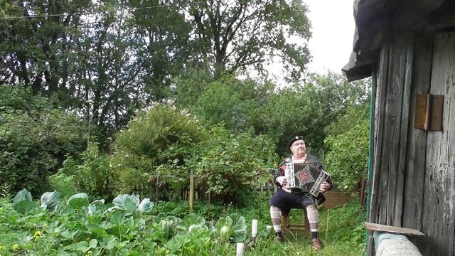 6\граю на гармони\иногда\ем\смородину\с прав\и\с\лев\стороны\оч\оч\слаб\игрок\вам слабо\слухач\ смотреть онлайн