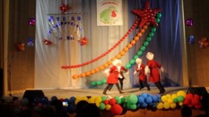 Танец "Казачья лезгинка" - группа "Экстрим" - руководитель Светлана Бут - Новоивановский ЦНК