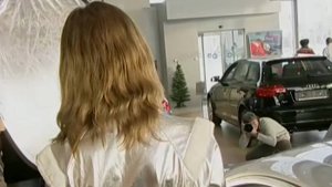 Фотосессия А Ля Натурель в автосалоне. 8 фотографов - 5 моделей