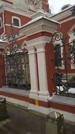09-04-2025прогулка по́ переулку Клементьев саму