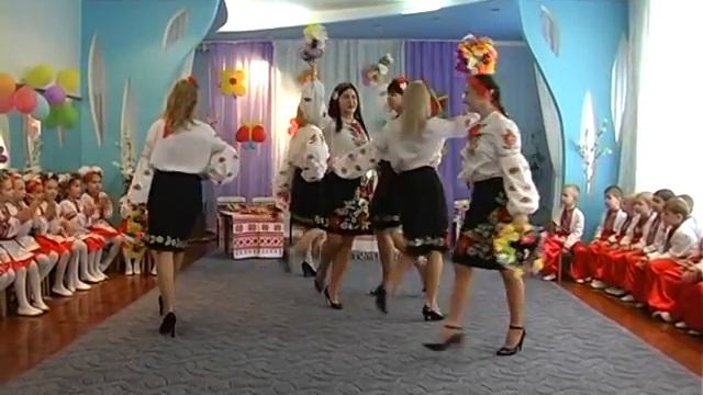 Танок батьків на святі Весни. Дошкільний навчальний заклад № 265  м Харків