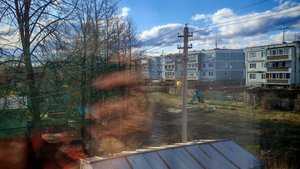 в деревне ясно и солнечно, весна в деревне, деревенская жизнь