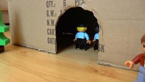 Скорая помощь пожарная машина и полиция спасают машинку - для детей