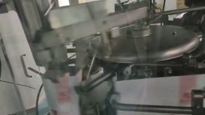 Машина для упаковки готовых пакетов (мультиголовочный дозатор)дой-пак