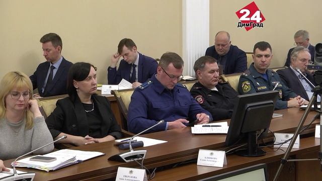 «Онкопатруль», училище для лётчиков и посевная