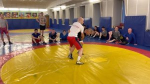 Бросок скручиванием с прогибом захватом туловища. Шамиль Османов
