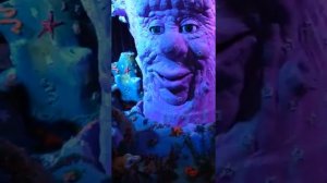 Говорящее дерево оживает при появлении человека