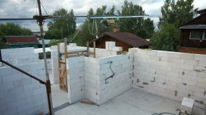 Укладка газоблока краном. Про кран и стройку на t.me/westsur