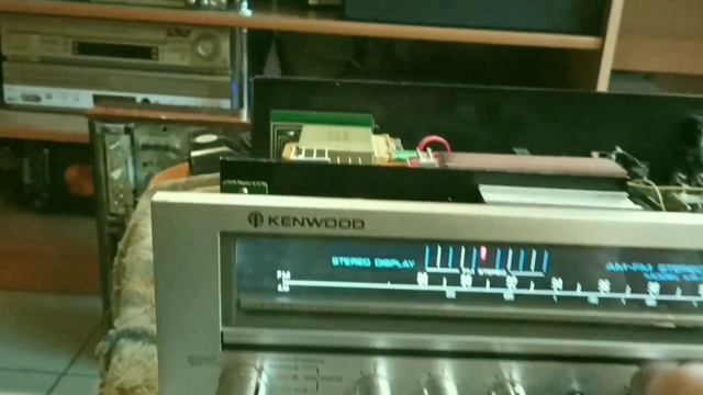 Ресивер KENWOOD KR-2010(1979г.в.)после ремонта. смотреть онлайн