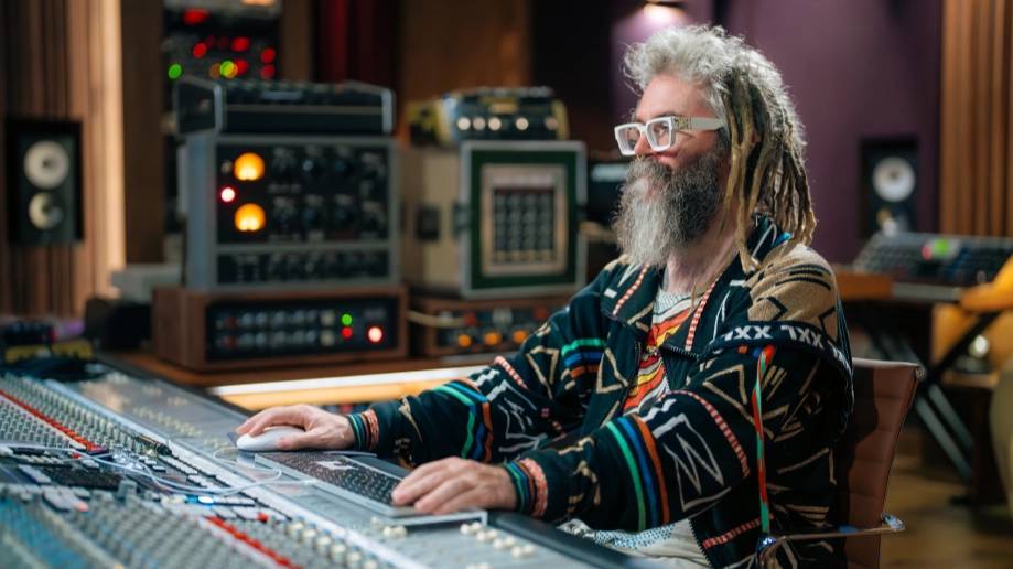 06. Strings, Reamping, Lead Vocals, Effects and Outboard Processing