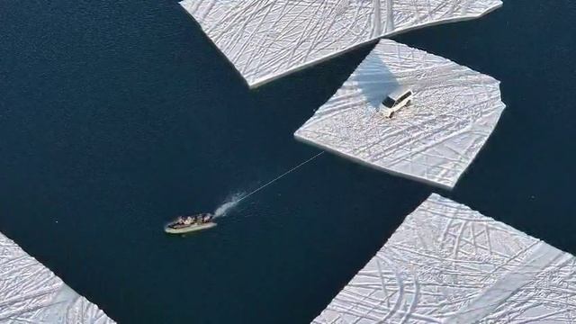 Спасти автомобиль.