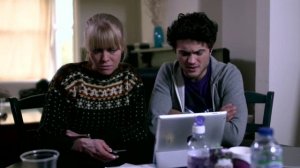 English File intermediate plus 4th practical english episode 4 _Ep4_Rob_gets_involved