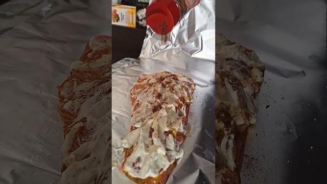(ЛОСОСЬ В СМЕТАНЕ) ВКУСНЕНЬКО...!